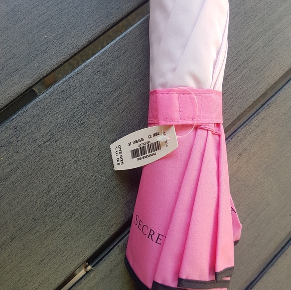 Umbrella - Picture 4 of 5